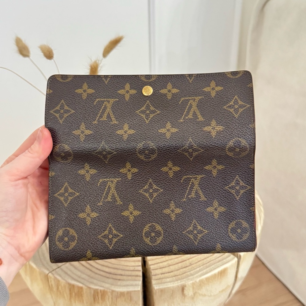 ✅AuthP/Owned✅LOUIS VUITTON SARAH WALLET - Picture 12 of 14